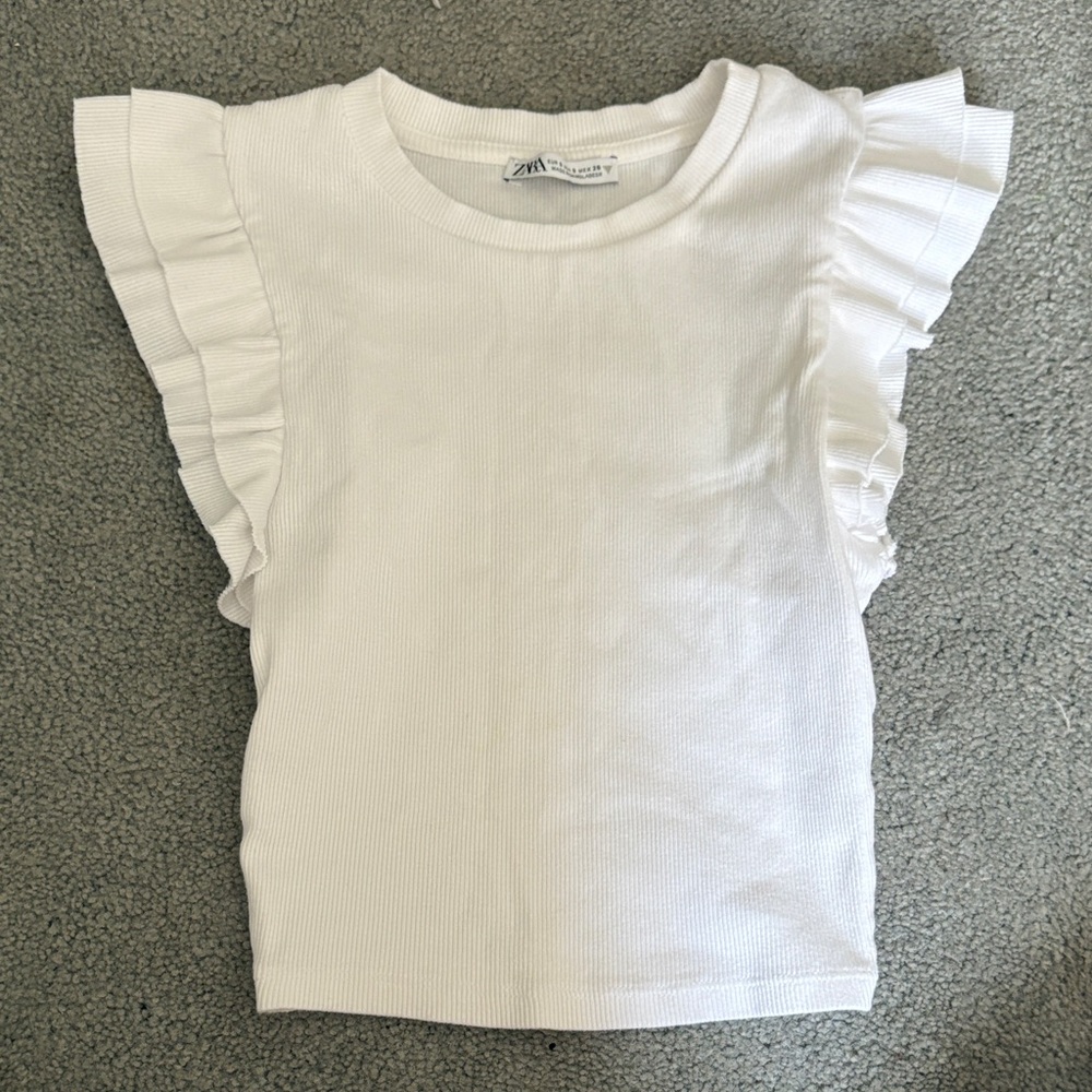 Zara women’s White Ruffle Sleeve Tee